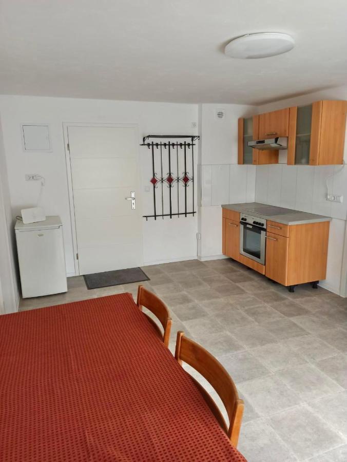 Apartments Zum Stillen Winkel Niederbreitbach Екстер'єр фото