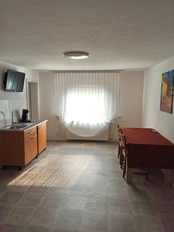 Apartments Zum Stillen Winkel Niederbreitbach Екстер'єр фото