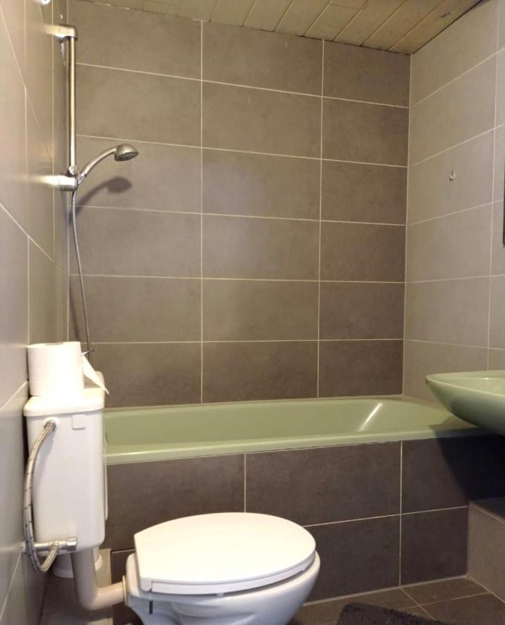 Apartments Zum Stillen Winkel Niederbreitbach Екстер'єр фото